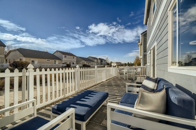 Photo - Lovely 3 BDR/3BA Home - 20 Minutes to Denver