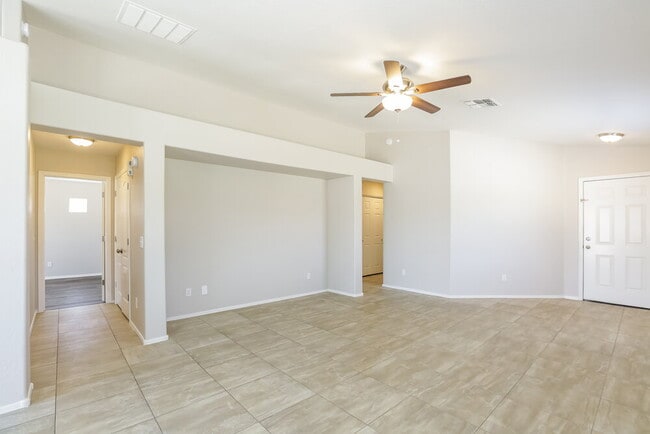 Photo - 1552 W Burgess Ln