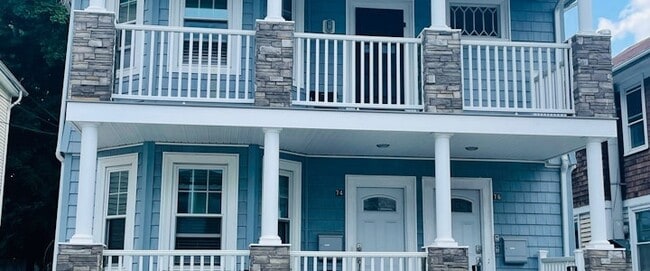 Building Photo - 74 Pembroke Ave Unit 1