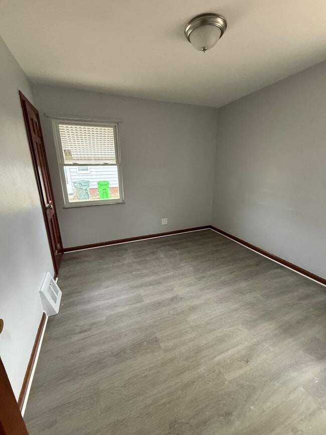 Photo - 3bd Single Garfield Hts Water/Sewer Included Section 8