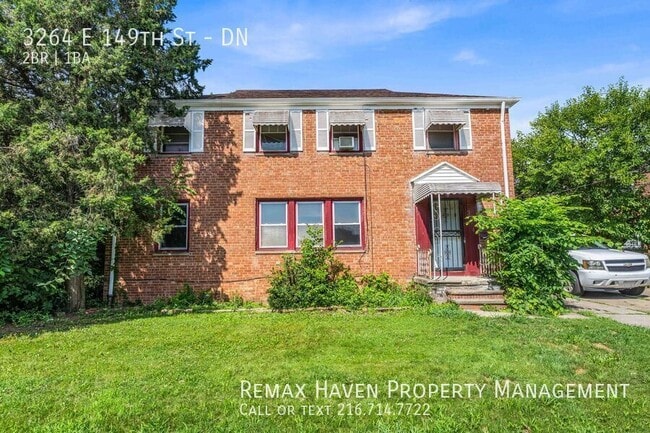 Building Photo - 3264 E 149th St Unit DN