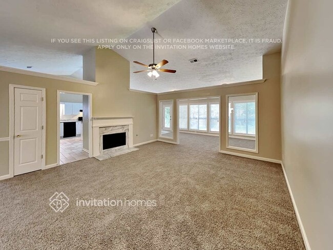 Photo - 590 Lendl Ln