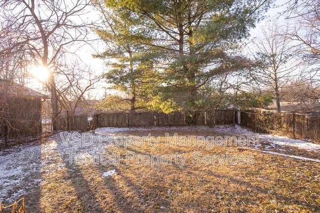 Photo - 2078-2018 18th St SW