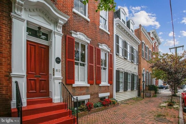 Photo - 812 Prince St