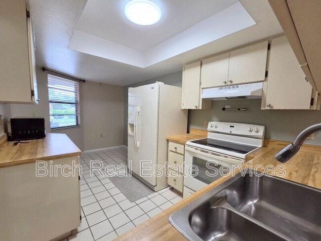 Photo - 2131 Ridge Rd S