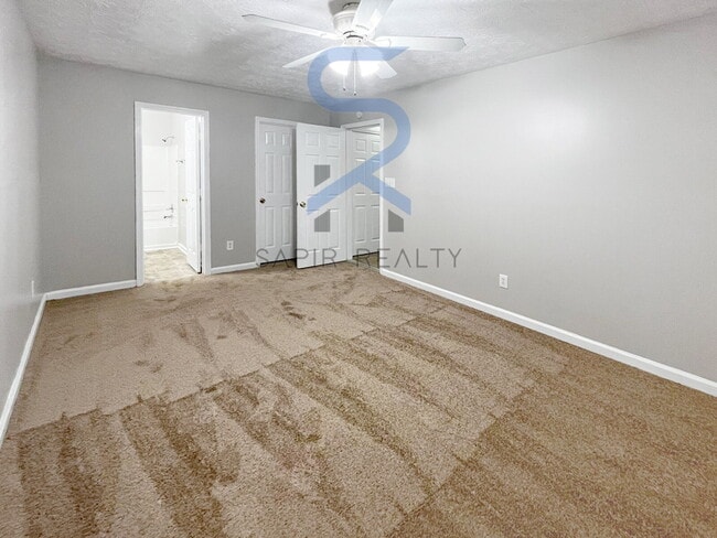Photo - Move in before October 31st and get $100 O...