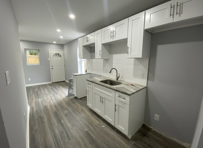 Photo - 1911 Fontain St