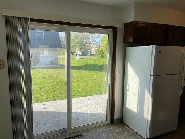 Photo - 4163 W Ridge Rd