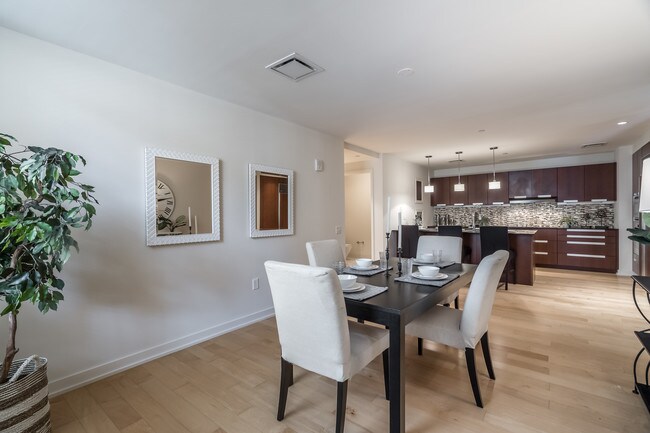 Photo - 1401 Walnut St