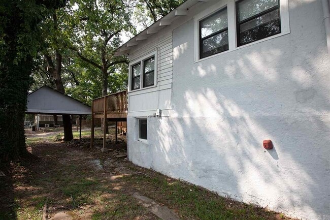 Photo - 210 N Cedar St