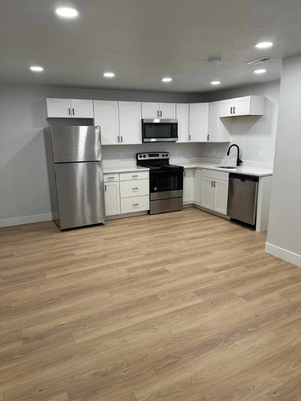 Building Photo - 1561 W Skyline Dr Rental
