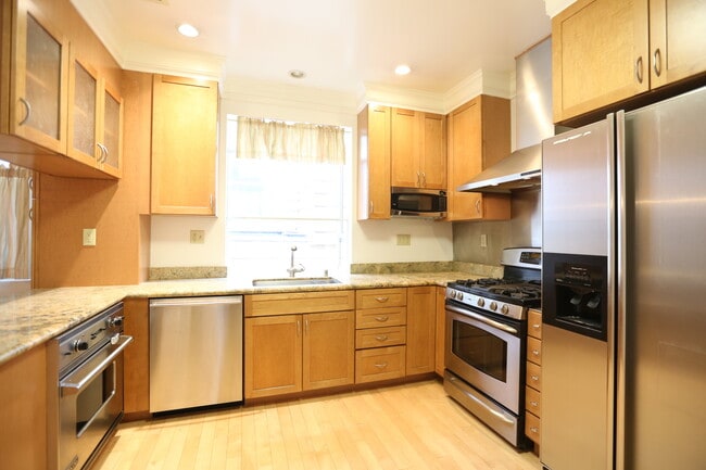Photo - 2566-2568 22nd Avenue Unit 2566
