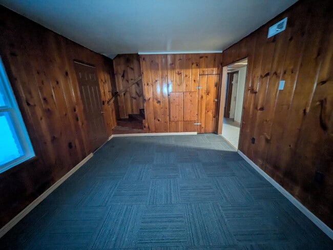 Photo - 1005 S Pittenger Rd