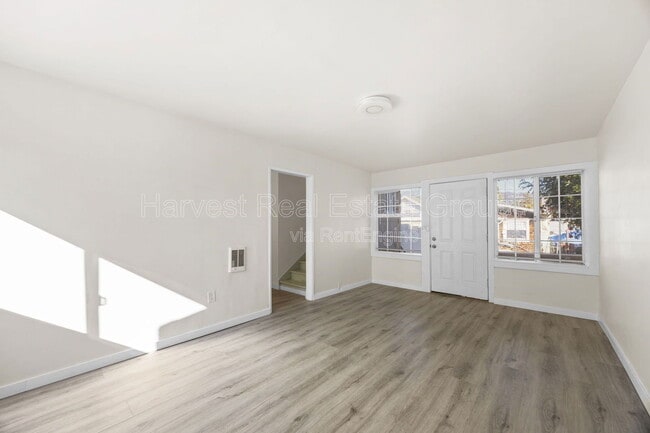 Photo - 3947 Angelo Ave