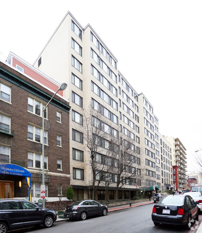 Photo - James Apartments