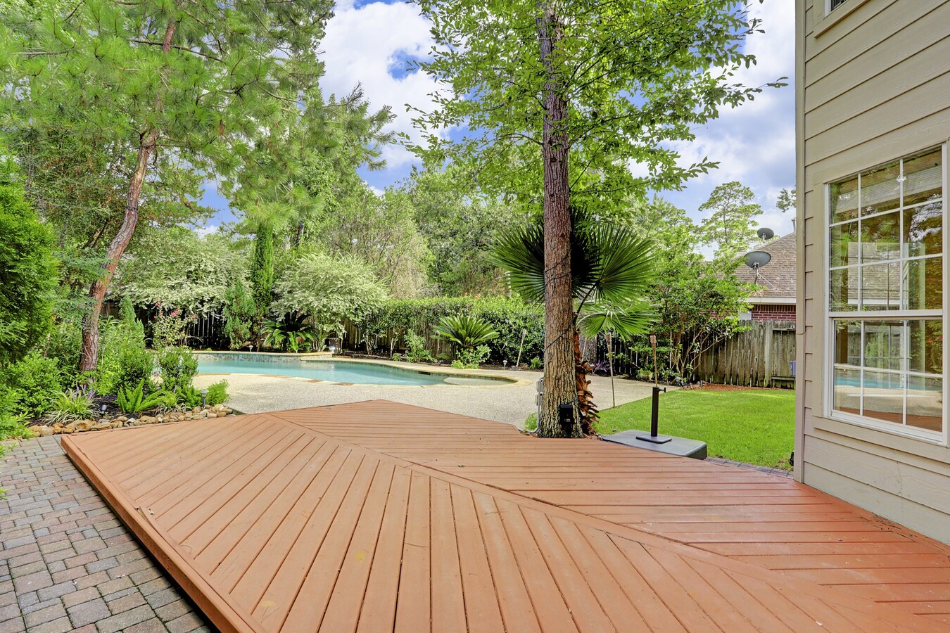 Photo - 147 N Willow Point Cir