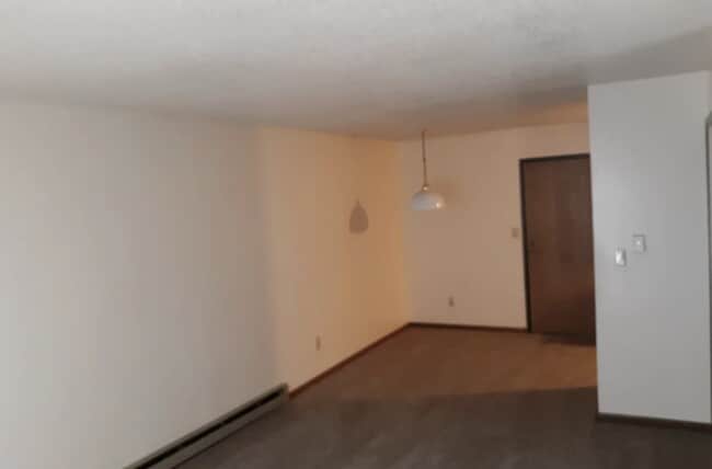 Photo - 700 W Main St