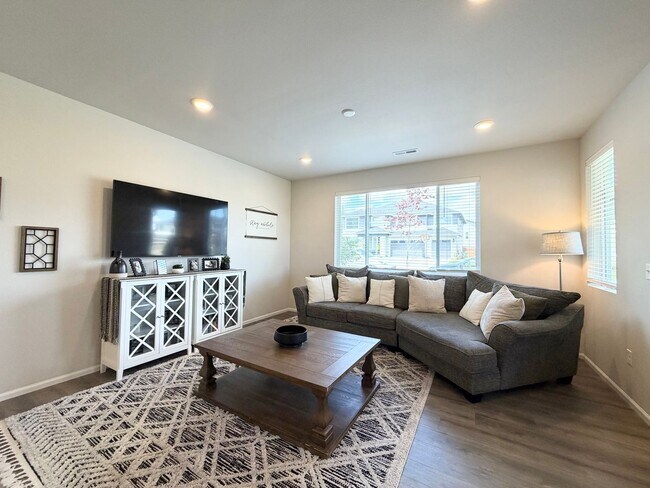 Photo - Stunning 2024 Bonney Lake/Tehaleh Home