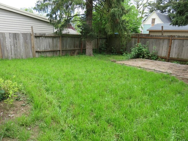Photo - 4 bed 1 bath