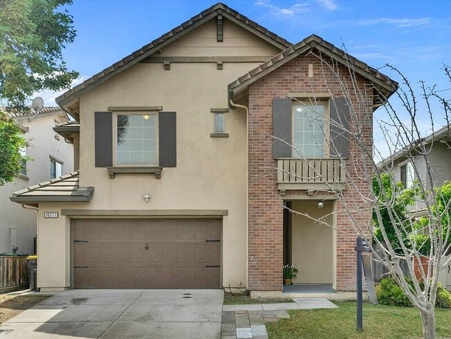 Building Photo - 16777 English Country Trail