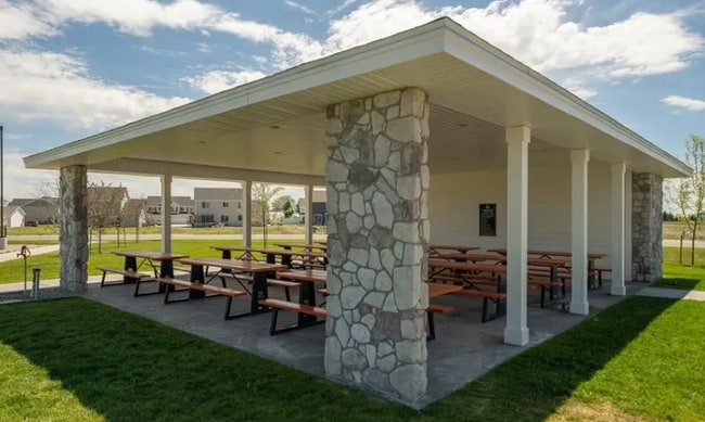 Photo - 651 S 2400 W