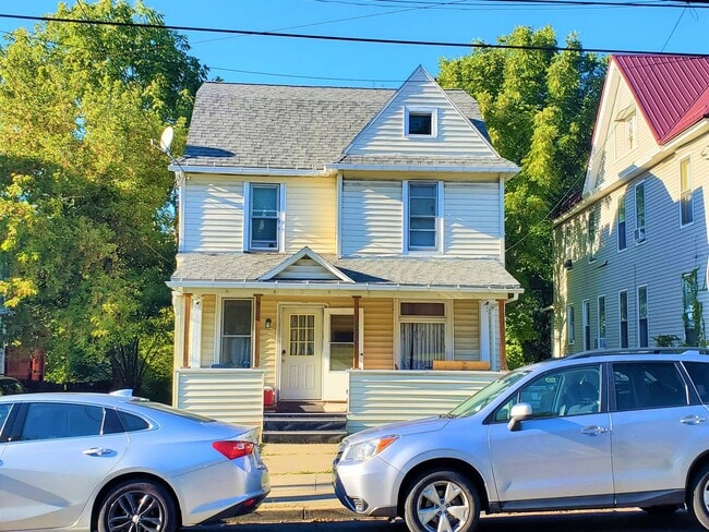 Building Photo - 1249 Vestal Ave Unit 1249 Vestal