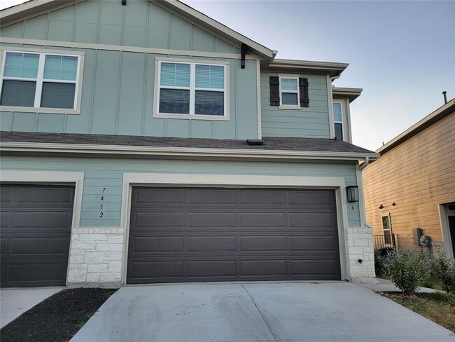 Photo - 7412 Sparkling Light Dr