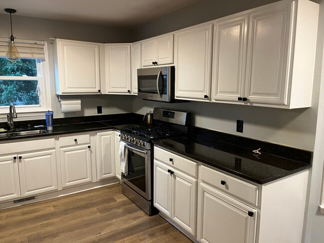 Photo - 5109 Simmons Branch Trail