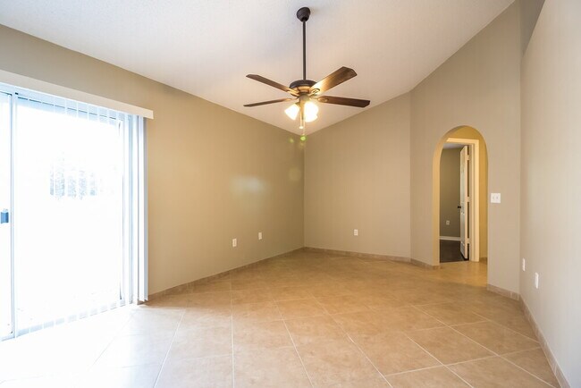 Photo - 272 Regal Downs Cir