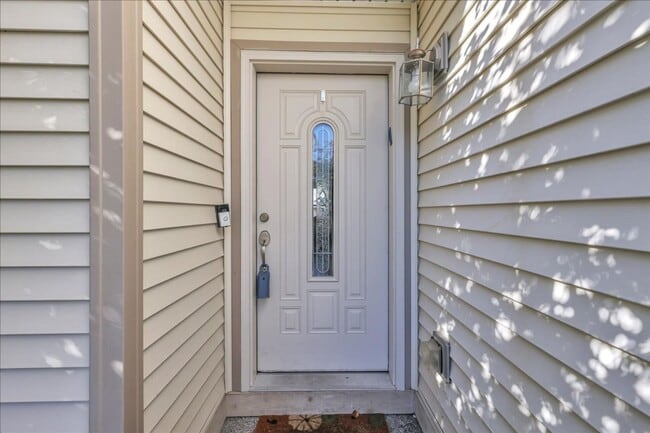 Photo - Stylish Yelm Home with A/C, Butcher Block Counters & Fully Fenced Yard!