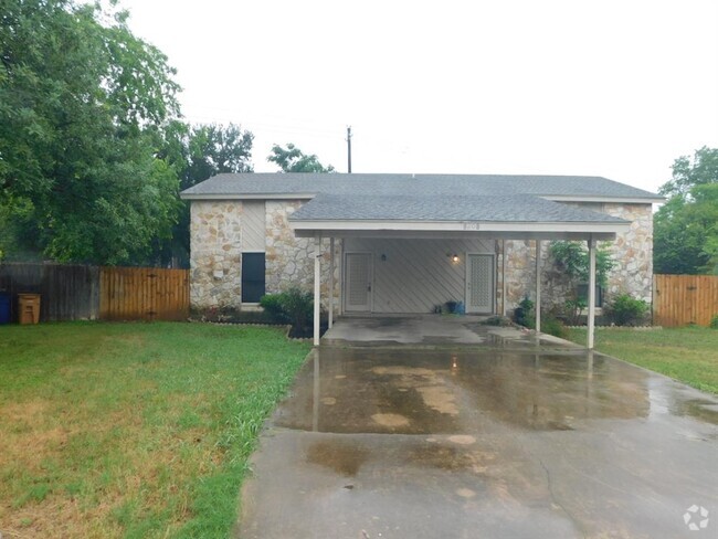 Building Photo - 8208 Hood Cir Rental