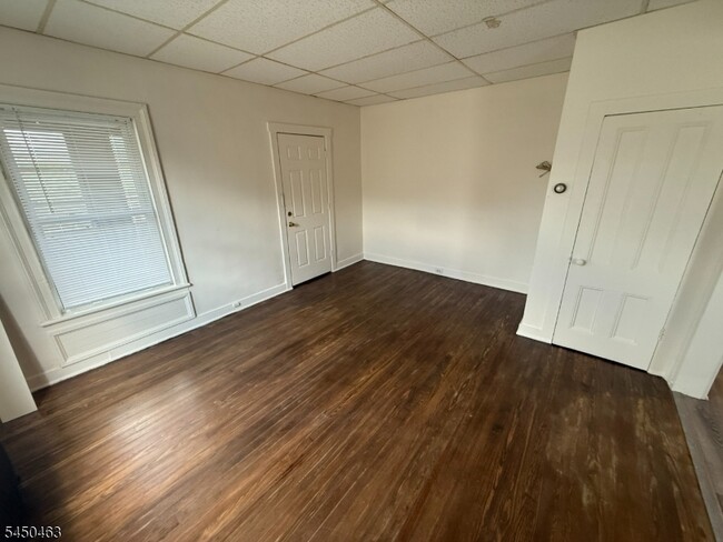 Photo - 69 W Somerset St
