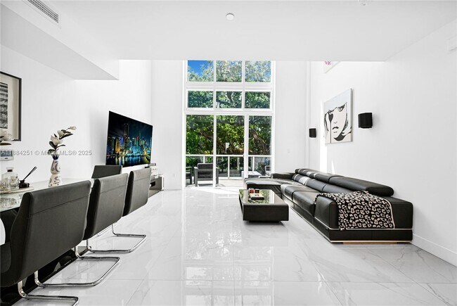 Photo - 455 NE 39th St Unit 205