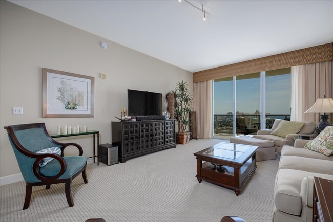 Photo - 3000 Oasis Grand Blvd Unit LPH-1