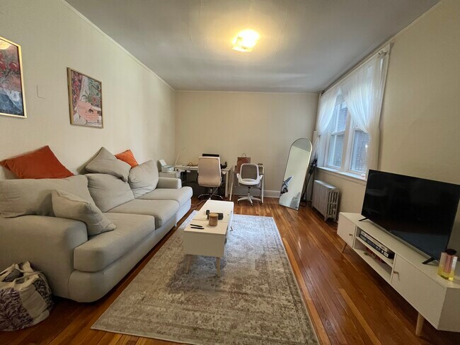 1800 Commonwealth Ave