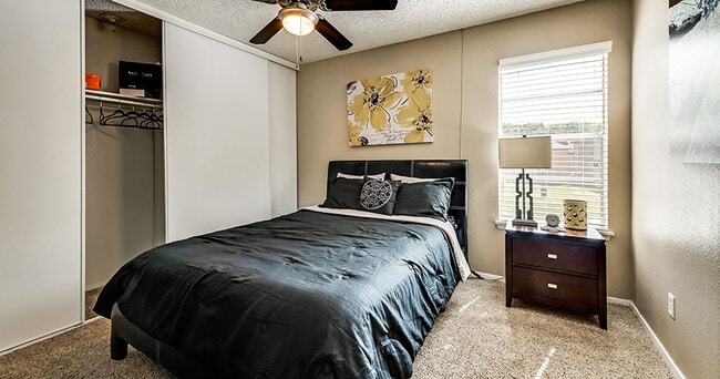 Chelsea Creek Apartment Homes
