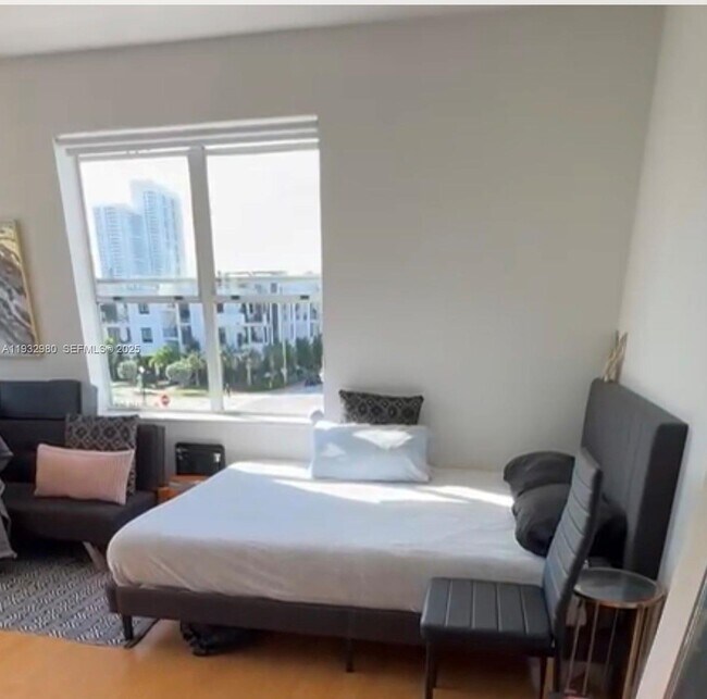 Photo - 1502 Jefferson Ave Unidad 303