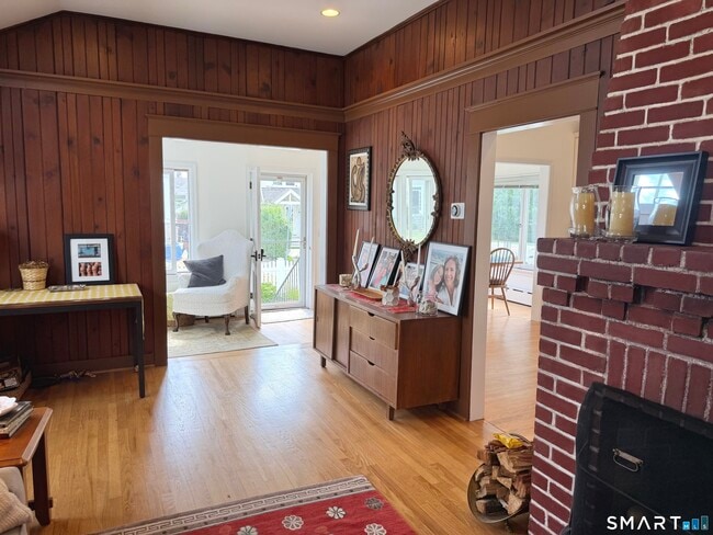20 Norwalk Ave