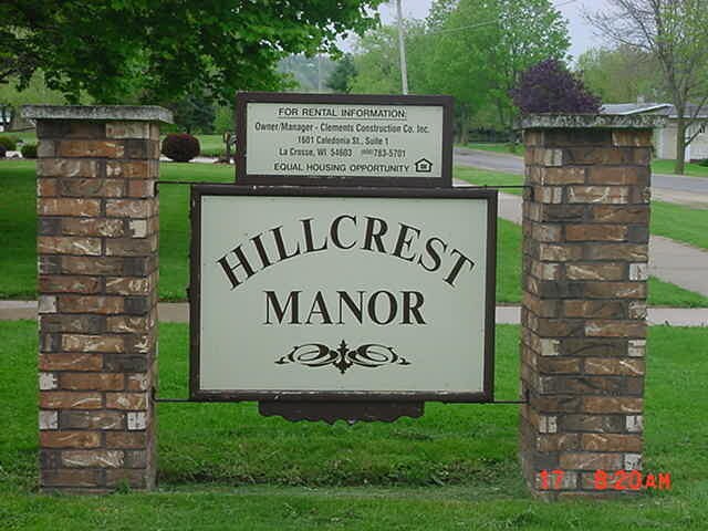 Photo - Hillcrest Manor Apartments