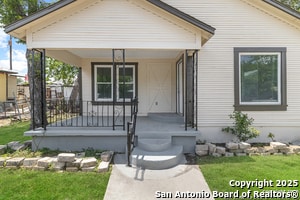 Photo - 1906 Montezuma St