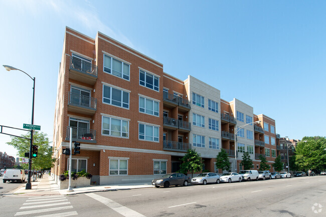 Building Photo - HIGHPOINT West Loop Rental