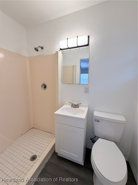 Photo - 620 Lake Groves Rd NW