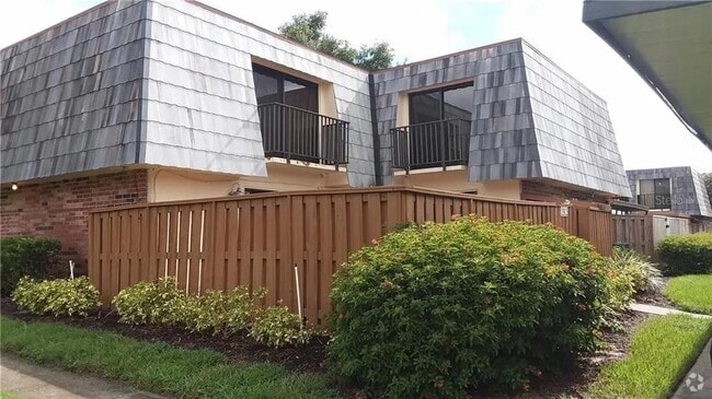 Building Photo - 2925 Poplar Ave Rental