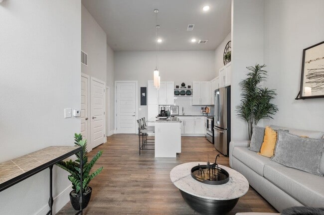 Photo - The Edison at Bozeman Gateway