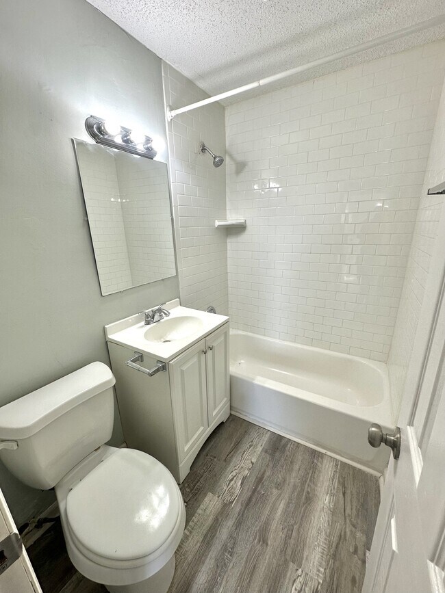 Photo - 1424 33rd St Ensley