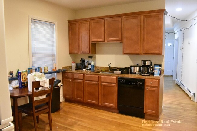 Photo - 143 Hillside St Unit 3