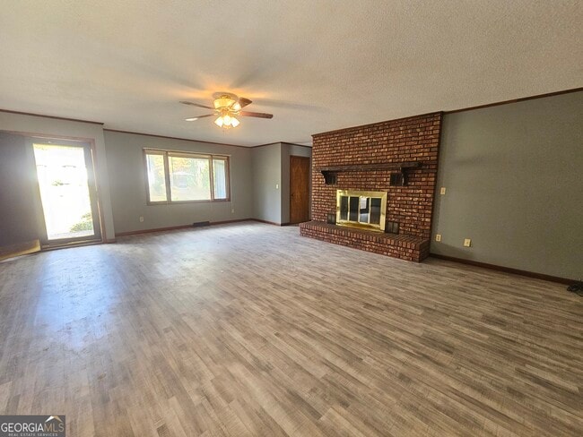 Photo - 96 Glencrest Dr