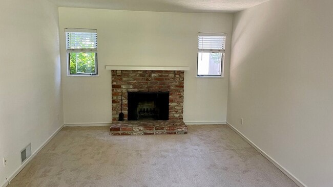 Building Photo - 3608 Bickerstaff Rd Unit 3608B