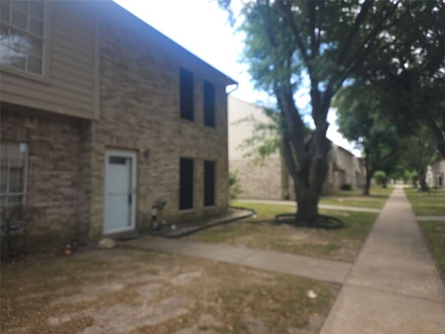 Photo - 1063 Birnham Woods Blvd