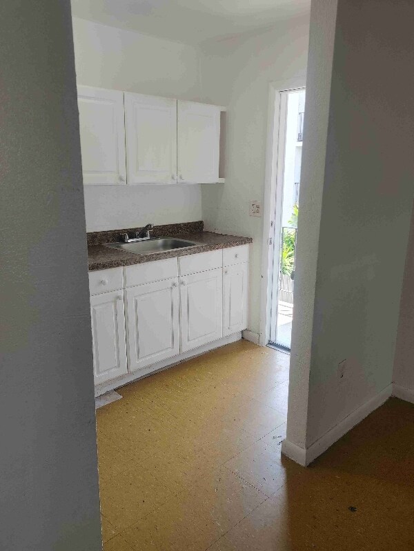 Photo - 126 SW 18th Ave Unit APT 8